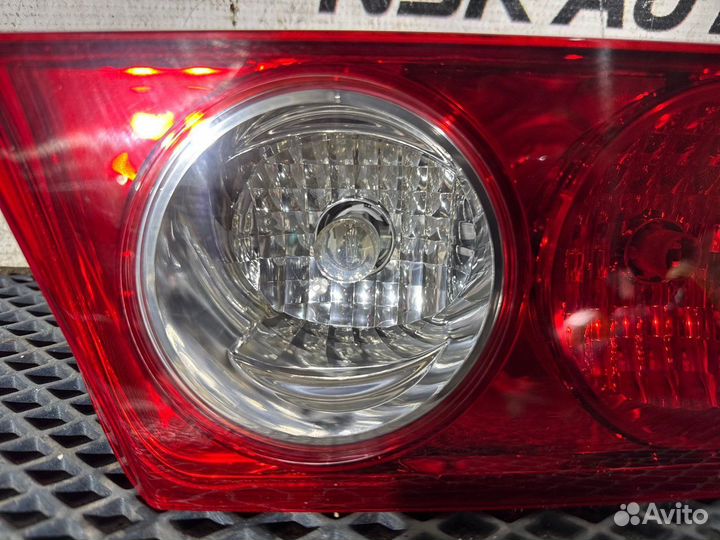 Стоп в крышку багажника правый Honda Accord CL9