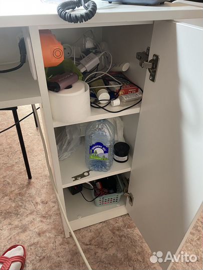 Стол маникюрный с вытяжкой бу