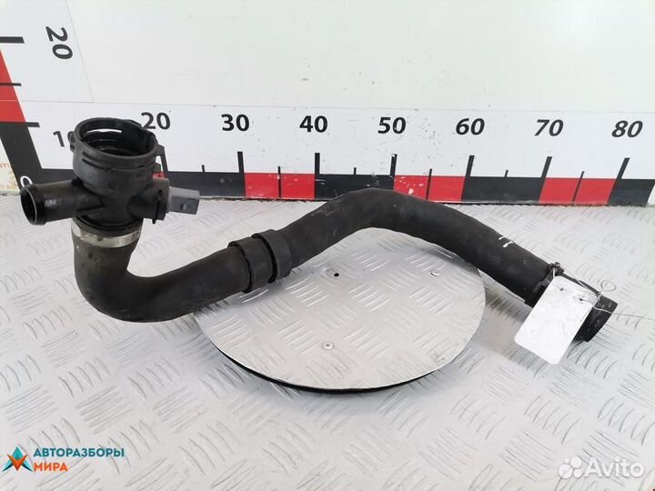 Патрубок радиатора Volkswagen Phaeton 2003