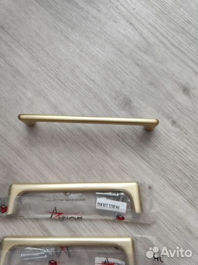 Металлические ручки для мебели золотистые 4 штуки