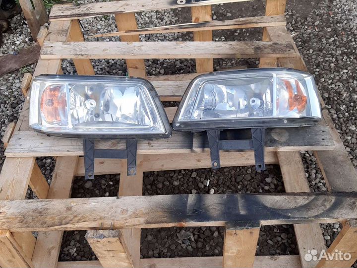 Фара Фольксваген Т5 оригинал