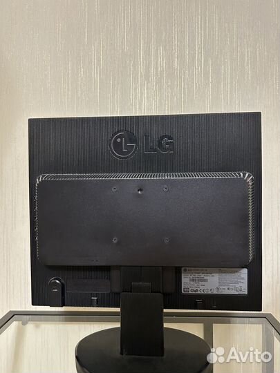 Монитор LG flatron