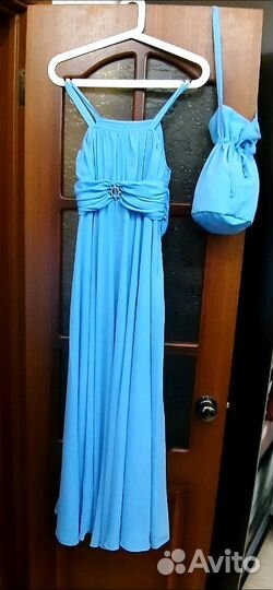 Платье праздничное