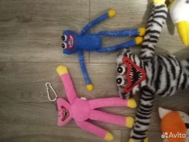 Игрушки мягкие, цена за все