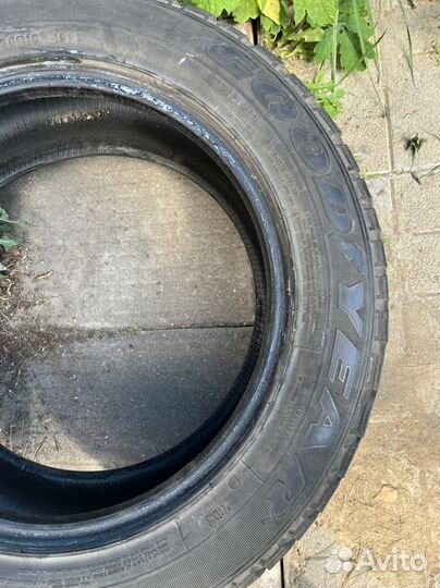 Goodyear Wrangler AT/R 235/60 R18