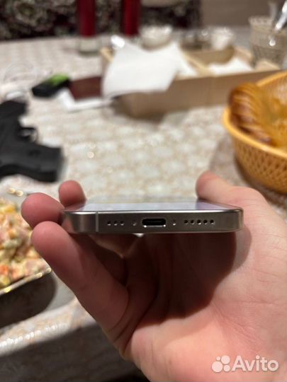 iPhone 15 Pro, 128 ГБ