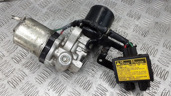 Блок управления тормозами/насос ABS Lexus RX270/RX