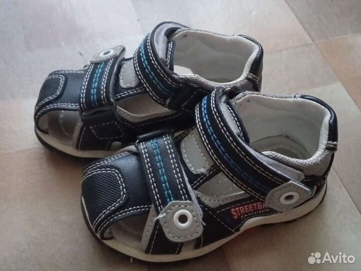 Сандали детские