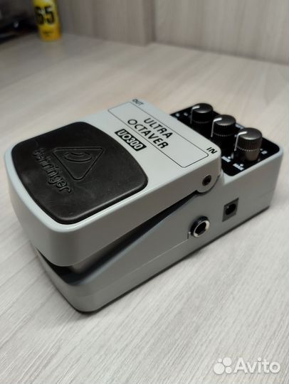 Педаль эффектов behringer (ultra octaver)