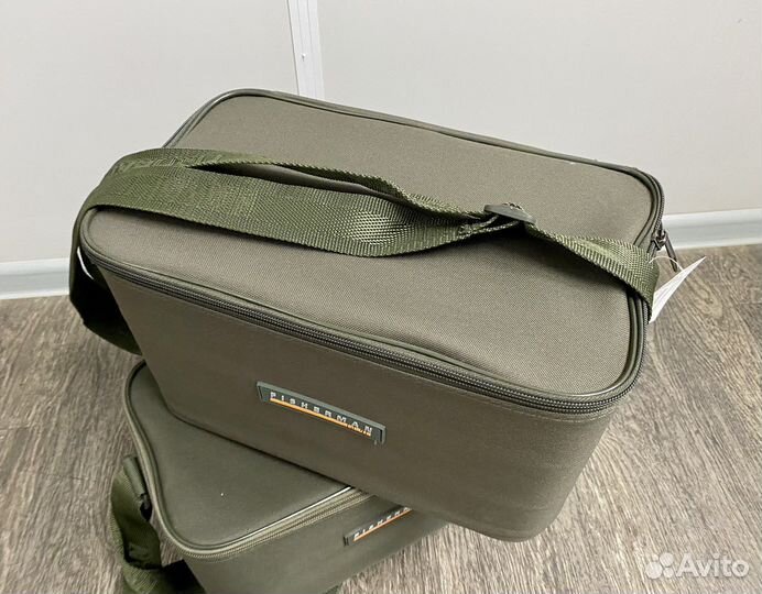 Кофр для 6-и троллинговых катушек жёсткий Ф095