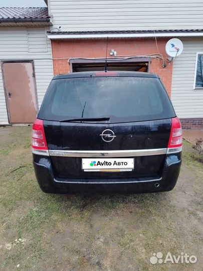 Opel Zafira 1.8 МТ, 2011, 136 000 км