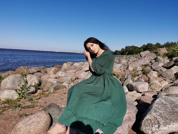 Платье в маленький горошек