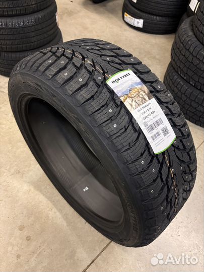 Ikon Tyres Autograph Ice 9 SUV 265/45 R21 108T