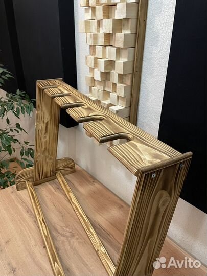 Стойка для гитар. Гитарная стойка. Гитара