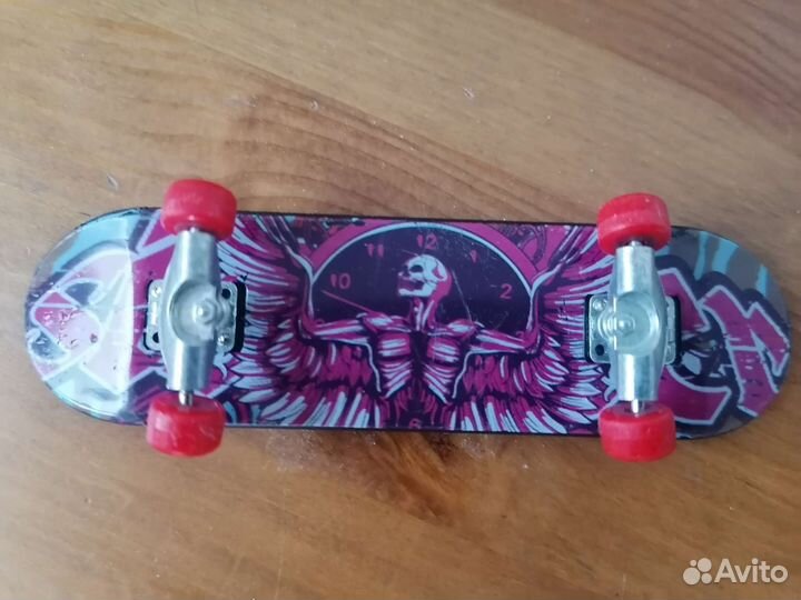 Скейт на пальцах