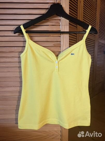 Топ lacoste