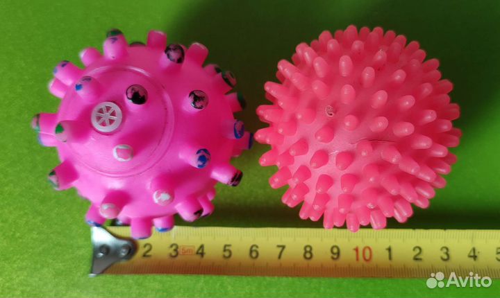 Мячик для игры собак