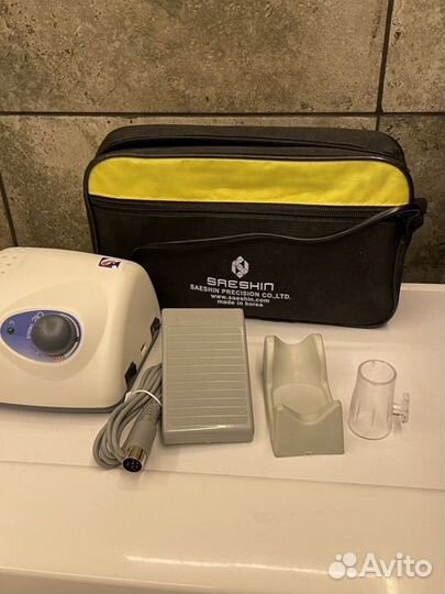 Педаль и аксессуары для маникюрного аппарата