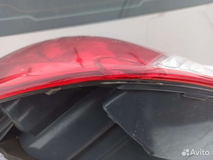 Задняя левая фара Solaris 1