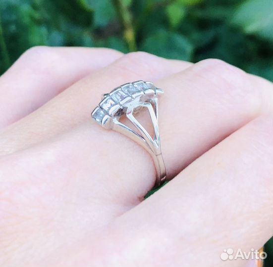 Серебряное кольцо