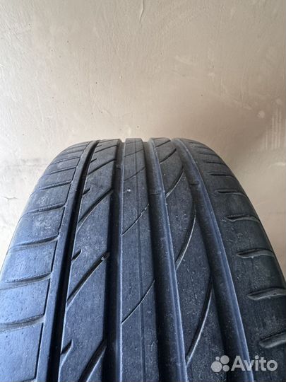 Maxxis Victra Sport VS5 235/45 R18