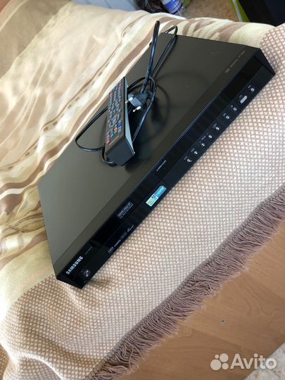 Рекордер пишущий samsung DVD-HR757 (320Гб.)