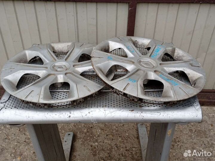 Renault Megane 3 Колпак декоративный R15