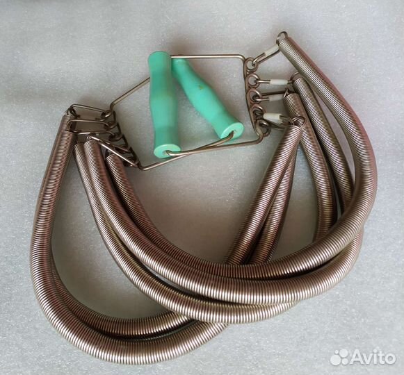 Эспандер плечевой. СССР. 1978 г. Классический