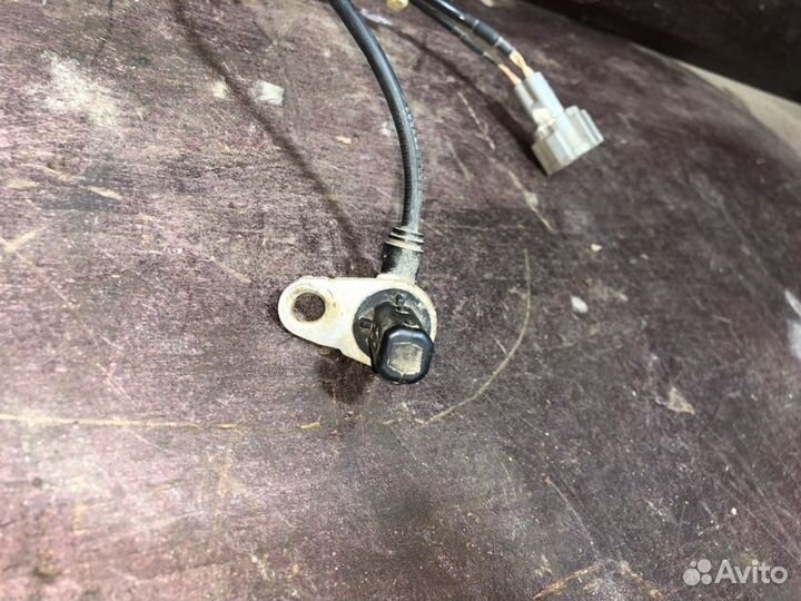 Датчик ABS задний Nissan Skyline V35 VQ25DD 2005