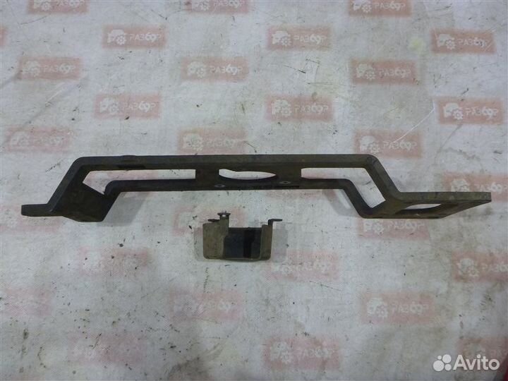 Кронштейн Renault Logan LS0G K7J710 2006