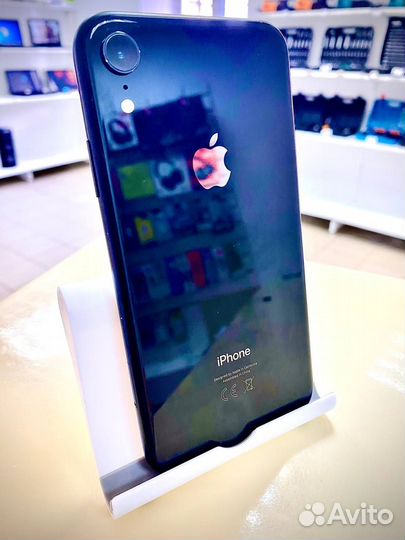 iPhone Xr, 64 ГБ