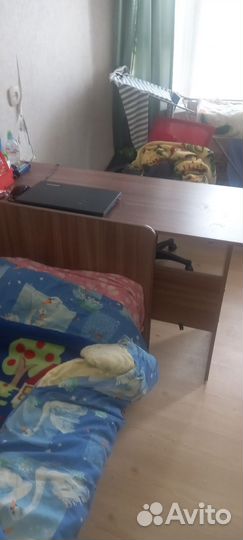 2стола и 2е кровати