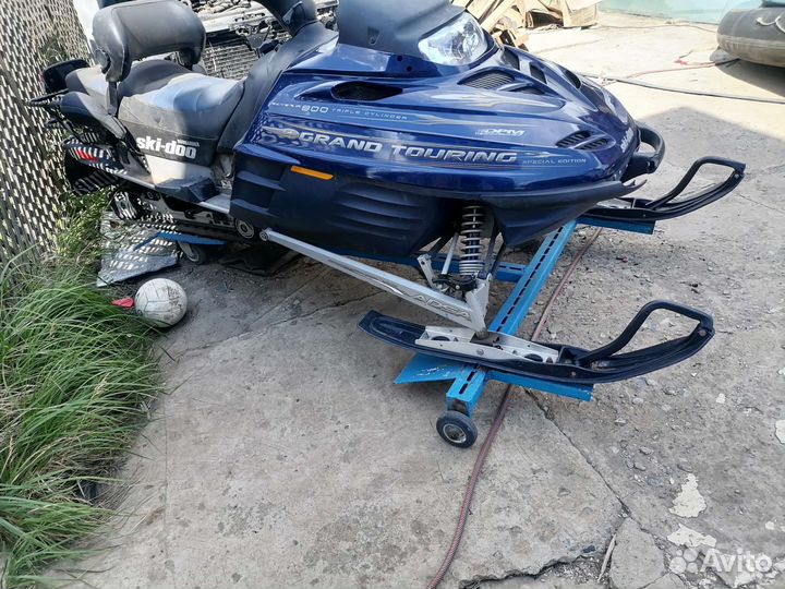 Снегоход брп 800