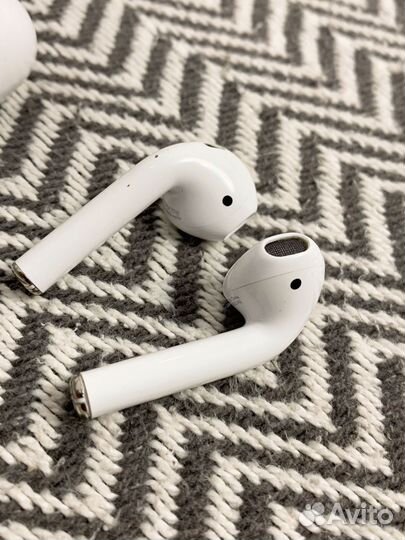 Airpods 2