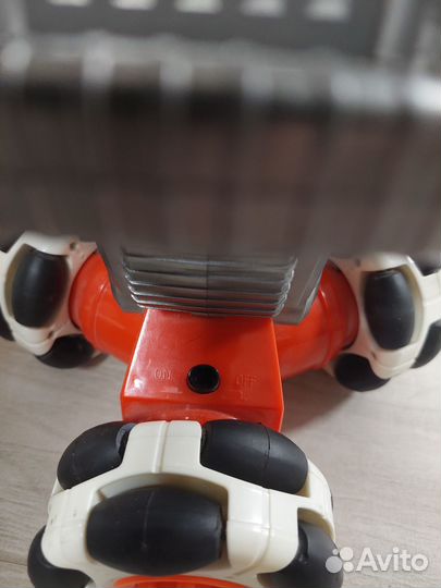 Робот на радиоуправлении robot fighter