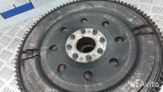 Маховик демпферный дизельный toyota RAV 4 ZSA3 (BM