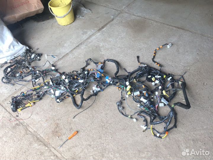 Мазда 2 de проводка салонная