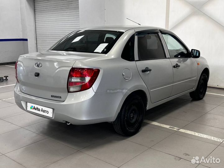 LADA Granta 1.6 МТ, 2013, 320 981 км