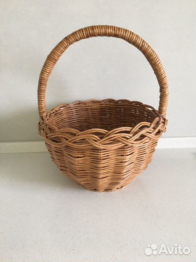 Плетёная корзина
