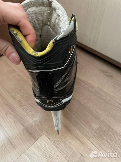 Вратарские хоккейные коньки bauer