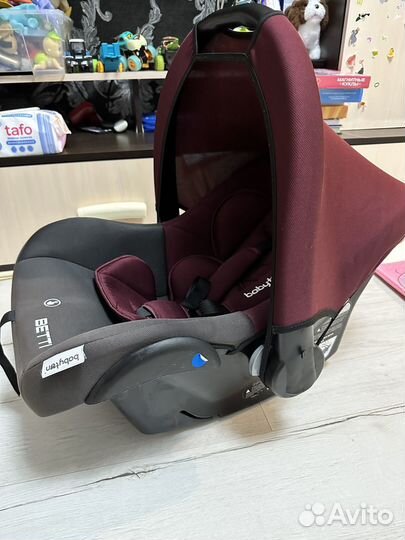 Автомобильное кресло