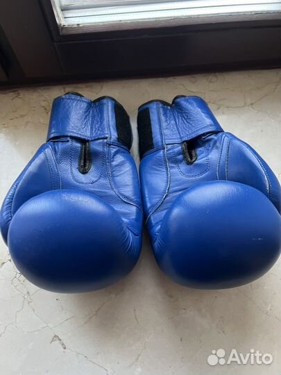 Боксерские перчатки 14 oz кожа