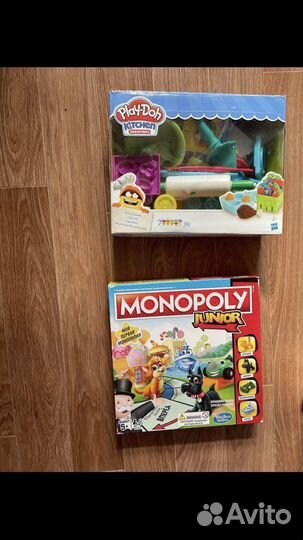 Настольная игра монополия и play doh