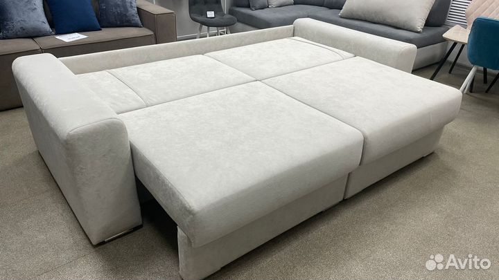 Диван на металлокаркасе в наличии