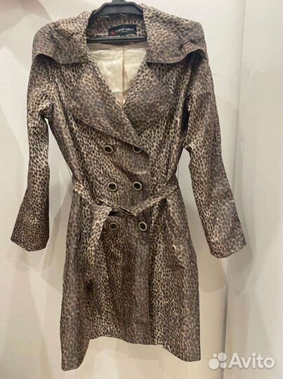 Плащ женский