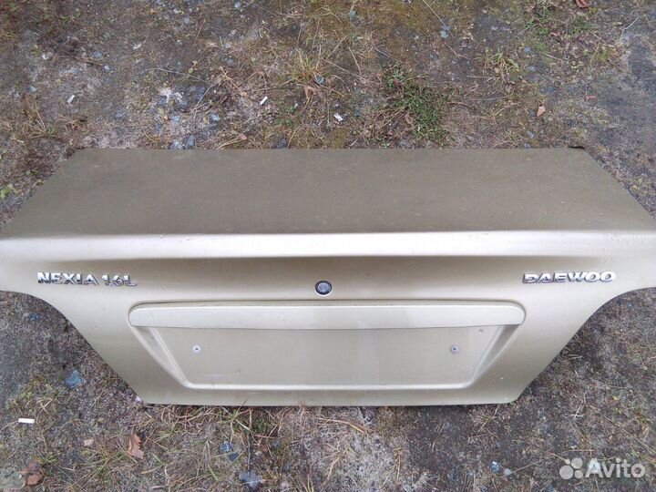 Продам крышку багажника на нексию