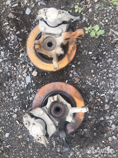 Поворотный кулак левый/правый Renault megane 1