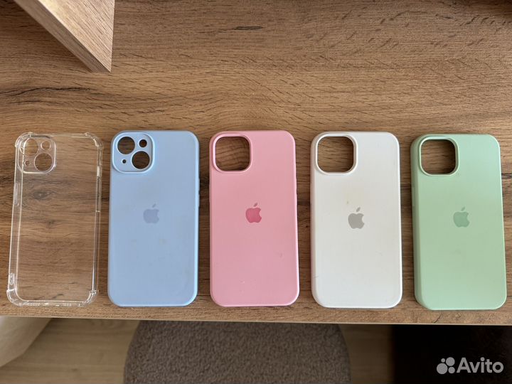 Чехлы на телефон iPhone 14