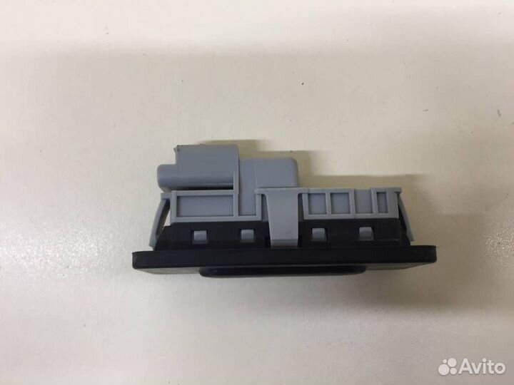 Кнопка открывания багажника LADA Vesta 2015