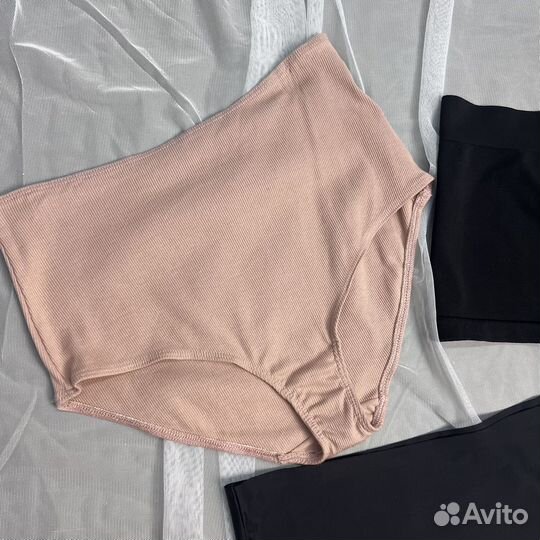 Комплект тоусиков Primark M 46-48 разного вида